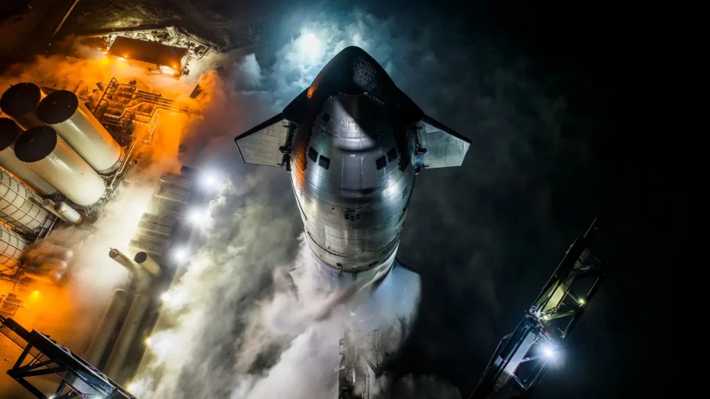 SpaceX starship fırlatma rampasında
